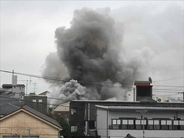 株 レックの工場火災 鎮火に30時間 アラームボックスブログ